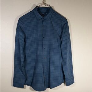 Perry Ellis Men's Navy Checkered Shirt
